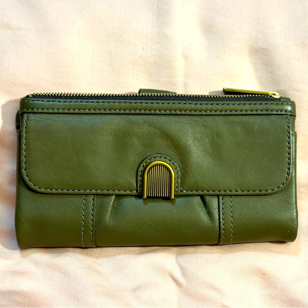 Fossil Cora Clutch